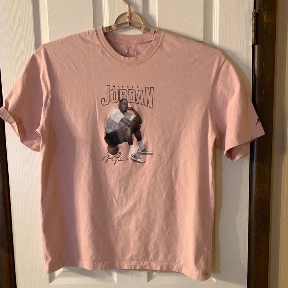 Michael Jordan Shirt (BIN M)